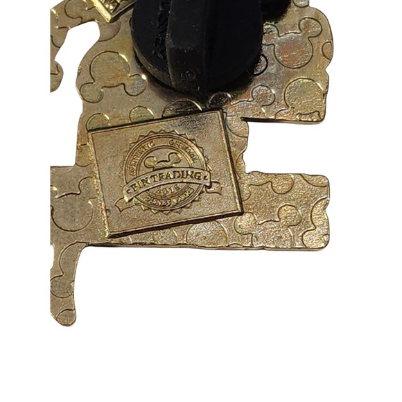 2018‎ Disney Pin Pixar The Incredibles "You Can Call Me Mrs. Incredible" - Picture 4 of 4